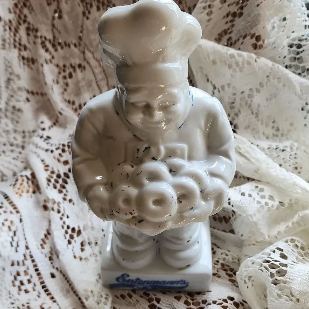 Vintage Chippy Paint Entemann's Doughnut Chef Bank No Stopper